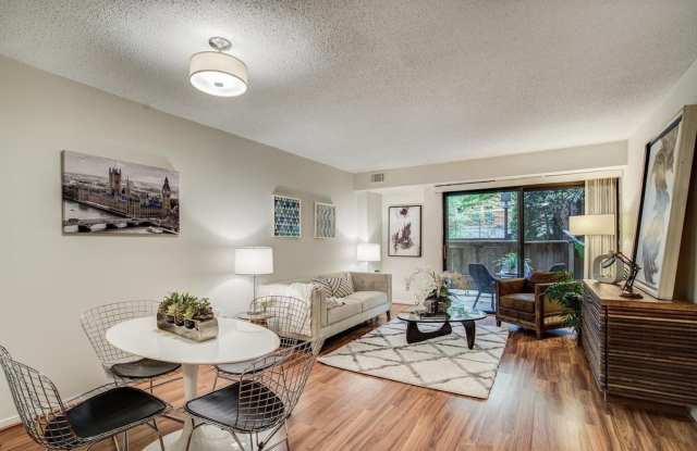 Glorious Condo in Glover Park! - 2320 Wisconsin Avenue Northwest, Washington, DC 20007