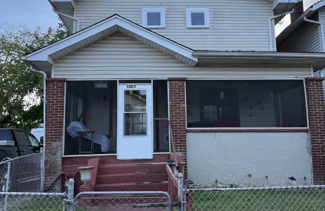 1007 Grant Street, Apt B photos photos