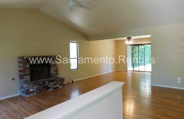 Charming Fair Oaks 3bd/2ba Home near Fair Oaks & San Juan Ave Gallery 3