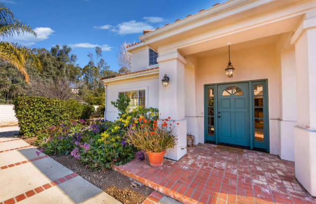 Beautiful 5 Bedroom 4 Bathroom House - 4521 Hollister Avenue, Santa Barbara County, CA 93110