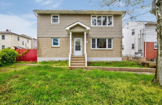 71 Maple Avenue - 71 Maple Avenue, Keansburg, NJ 07734