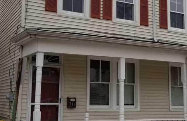Townhouse in Downtown Smyrna - $1600.00 per Month! photos photos