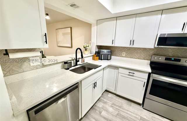 300 Promenade Dr Gallery 4