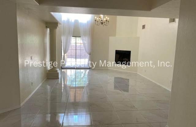 Quick! Come Check Out This East Side Gem! Gallery 4