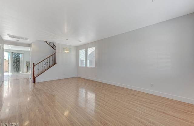 8273 Kimberly Diamond Street Gallery 2