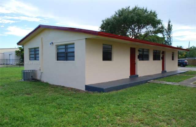 300 NW 5th Ter photos photos 300 NW 5th Ter photos photos