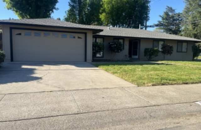 800 Andrew Dr photos photos