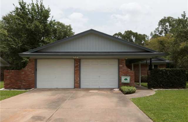 1000 Pershing Drive Gallery 2