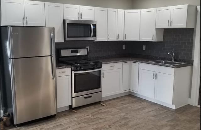425 6th Avenue - 2 - 425 6th Avenue, Troy, NY 12182