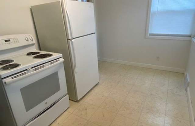 3 Bedrooms, 2 Bathrooms Single Family Home in Brainerd, MN w/detached garage Gallery 4