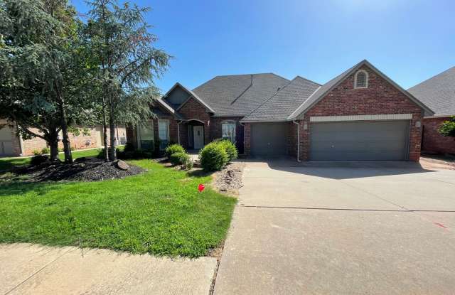 4 Bedroom 3 Bath Custom Home *  Edmond * Across From Mitch Park photos photos