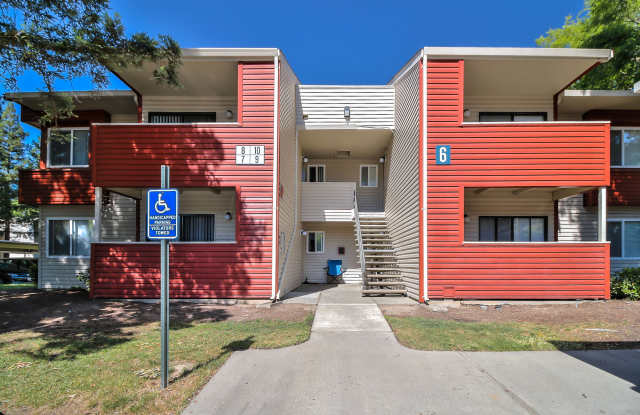 Redwood Square photos photos