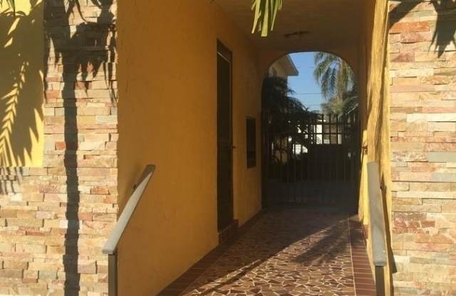 7025 Hibiscus Ave S - 7025 - 7025 Hibiscus Ave S, South Pasadena, FL 33707