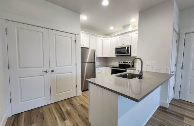 Beautiful Brand New Modern Apartment Homes in Keizer photos photos