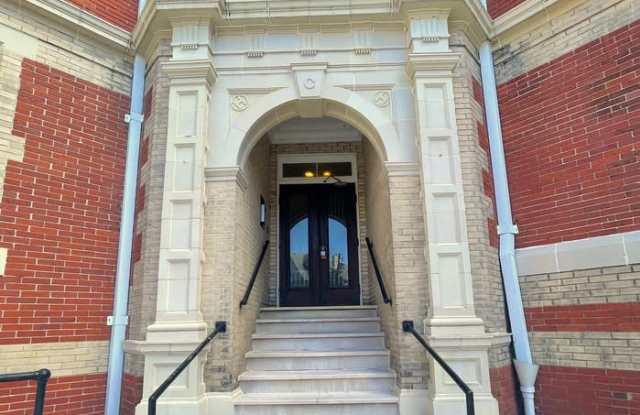 200 Drummond Place Gallery 3