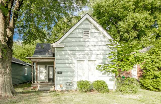 917 Watt - 917 Watt Street, Jeffersonville, IN 47130