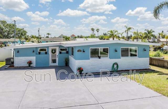 13806 San Juan Ave - 13806 San Juan Avenue, Hudson, FL 34667