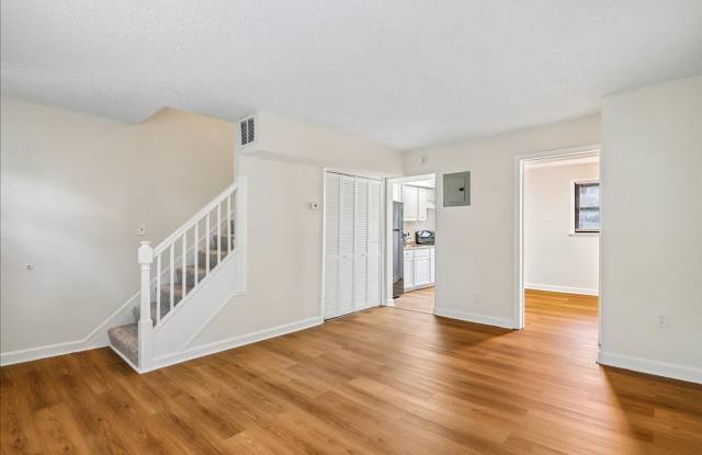 Lovely 3-Bedroom 1 bath End Unit townhome in Deanwood photos photos Lovely 3-Bedroom 1 bath End Unit townhome in Deanwood photos photos