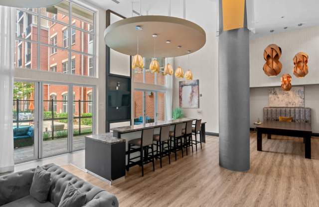 Radiant Fairfax Ridge Apartments Gallery 2