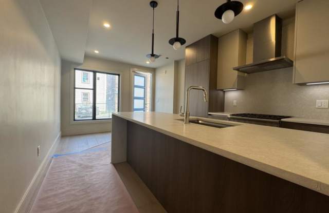 300 Franklin St. photos photos