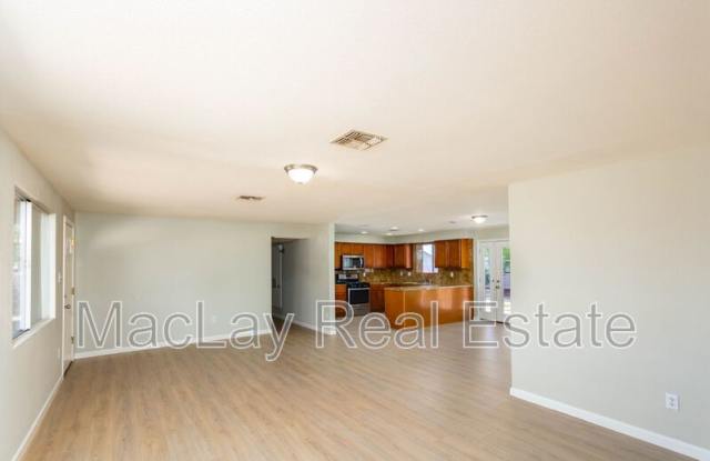 3525 E Hearn Rd Gallery 4
