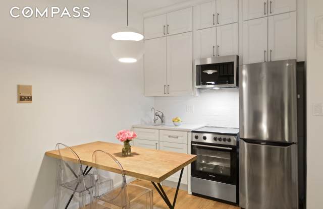 26 Gramercy Park South Gallery 2