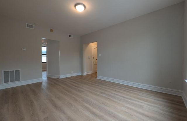 2640 North Milwaukee Ave. Gallery 4
