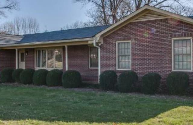 207 S Graycroft - 207 South Graycroft Avenue, Nashville, TN 37115