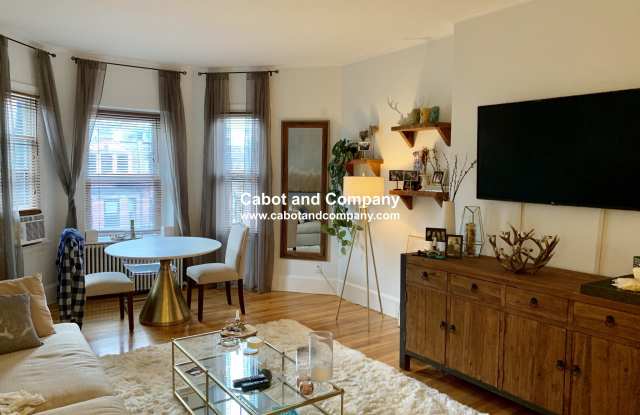 213 Newbury St photos photos