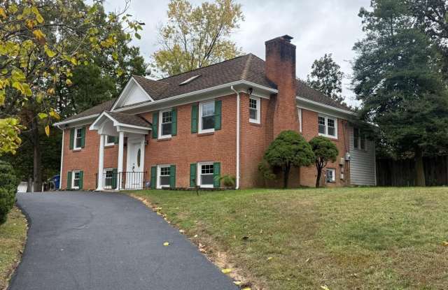 5405 BROOKLAND Road - 5405 Brookland Road, Rose Hill, VA 22310