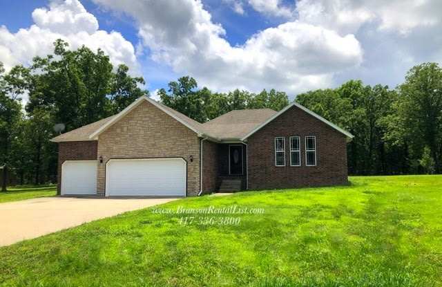 Over 2,000 sqft on one level photos photos