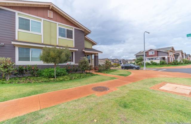 Better than New. 3br - 2.5 BA - 2pkg in Koa Ridge - 94-1143 Haleululaau Street, Honolulu County, HI 96797