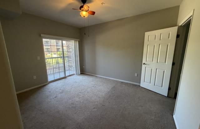1465 Blue Sky Circle Gallery 1