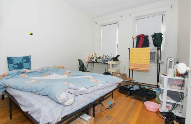 Allston 3 Bed – Heat & Hot Water Included – On Green Line – 6/1 Move-In Gallery 3