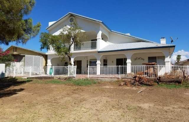 2523 Country Club Drive photos photos