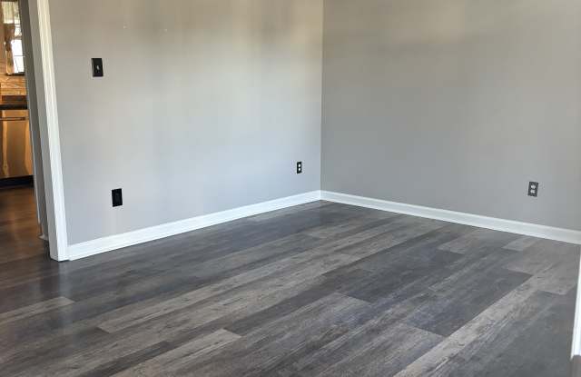 1107 Joseph Thomas Drive Southwest Gallery 2