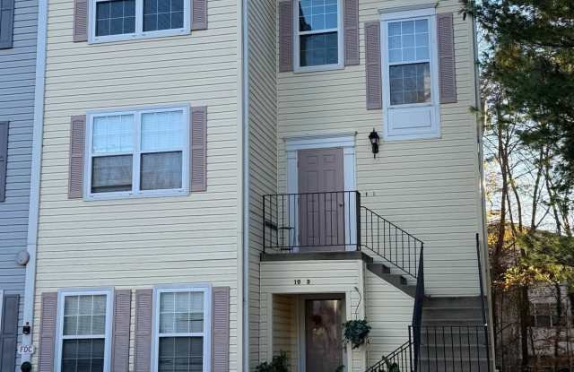 10-L AMBERSTONE Court unit: L Gallery 2