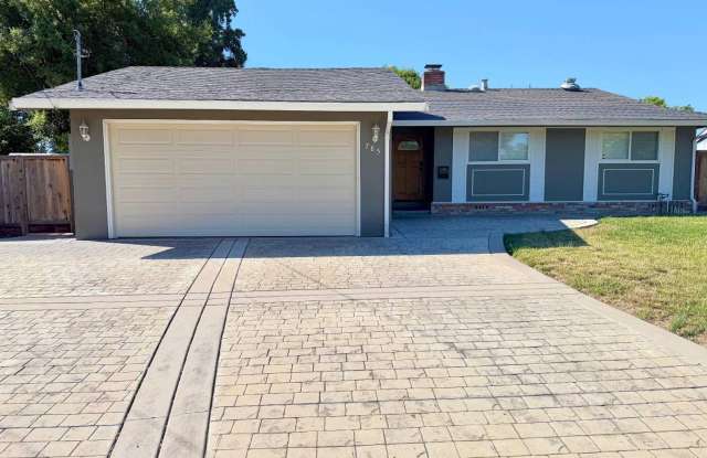 Great Location 3 BD, 2.5 BA in Pleasant Hill With Garage photos photos
