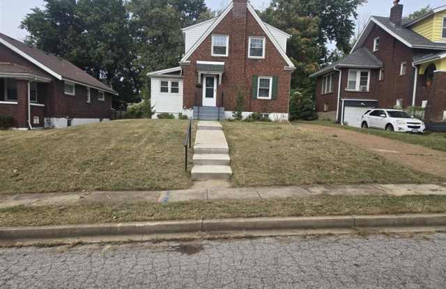 3511 Oakdale Ave photos photos