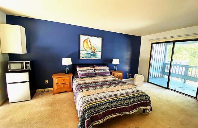 1BD/1BA Condo Marina Nearby in Waterfront Community of Fairfield Harbour + Utilities Included!! Gallery 3