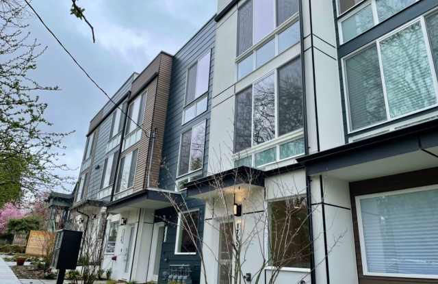 Elegant Wallingford Townhome photos photos
