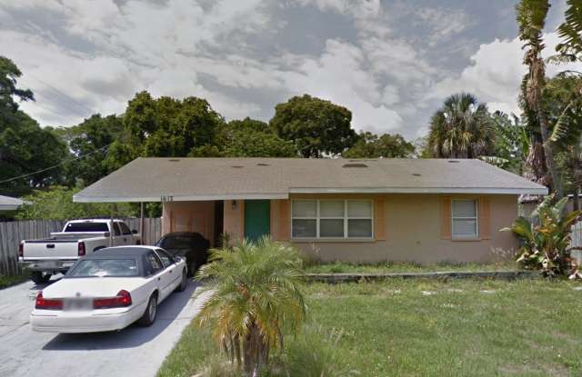 2 Bedroom Home in the Heart of Bradenton photos photos