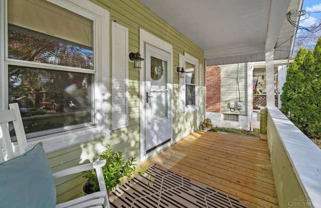 6904 Bramble Avenue Gallery 4