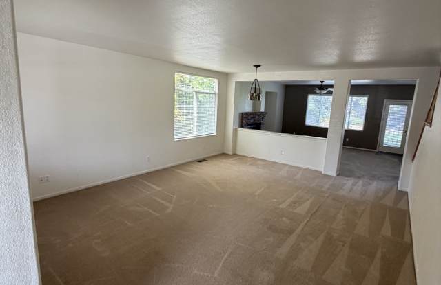 4395 Great Falls Loop Gallery 2