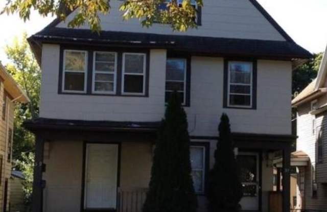 309 Frost Ave photos photos