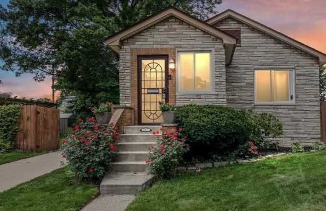 23053 Couzens Avenue photos photos
