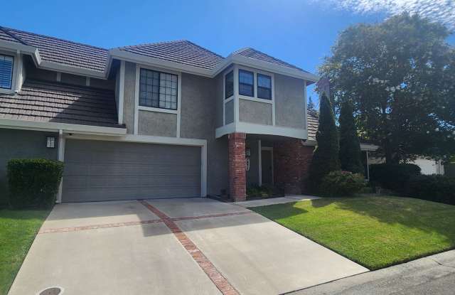 Beautiful 3 Bedroom Home in Desirable Riverlake Community. photos photos