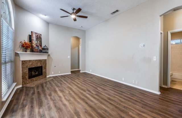 4716 Frost Hollow Drive Gallery 4