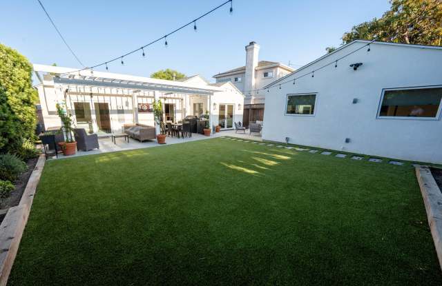 8141 Westlawn Avenue photos photos