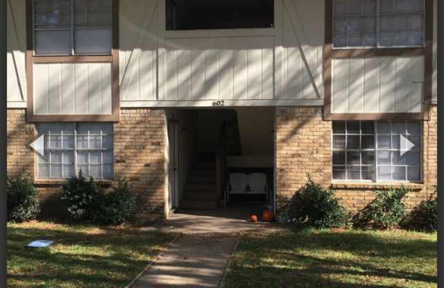 2 Bed 1 bath apartment home Gallery 1